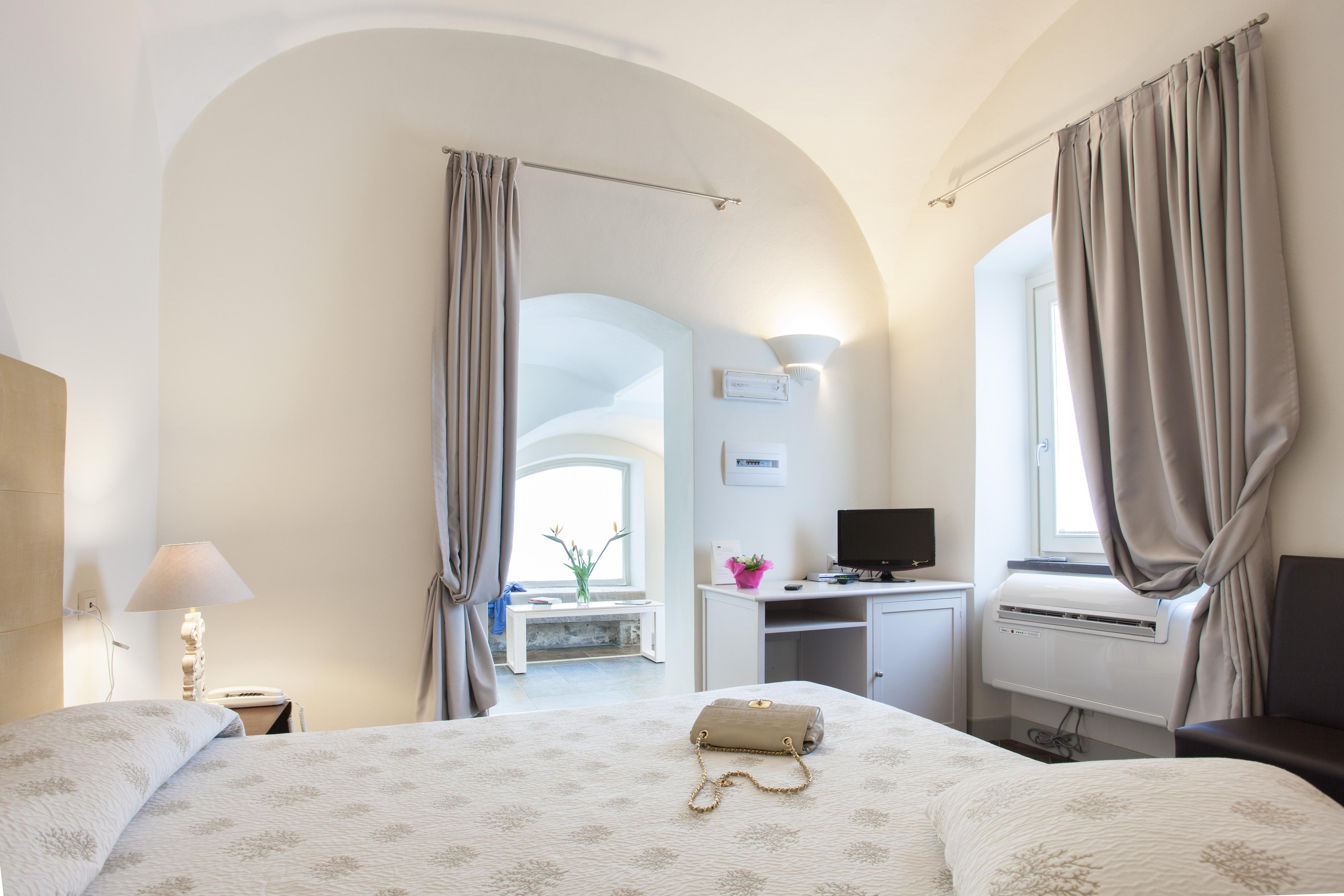 Hotel Maison Tresnuraghes Bagian luar foto