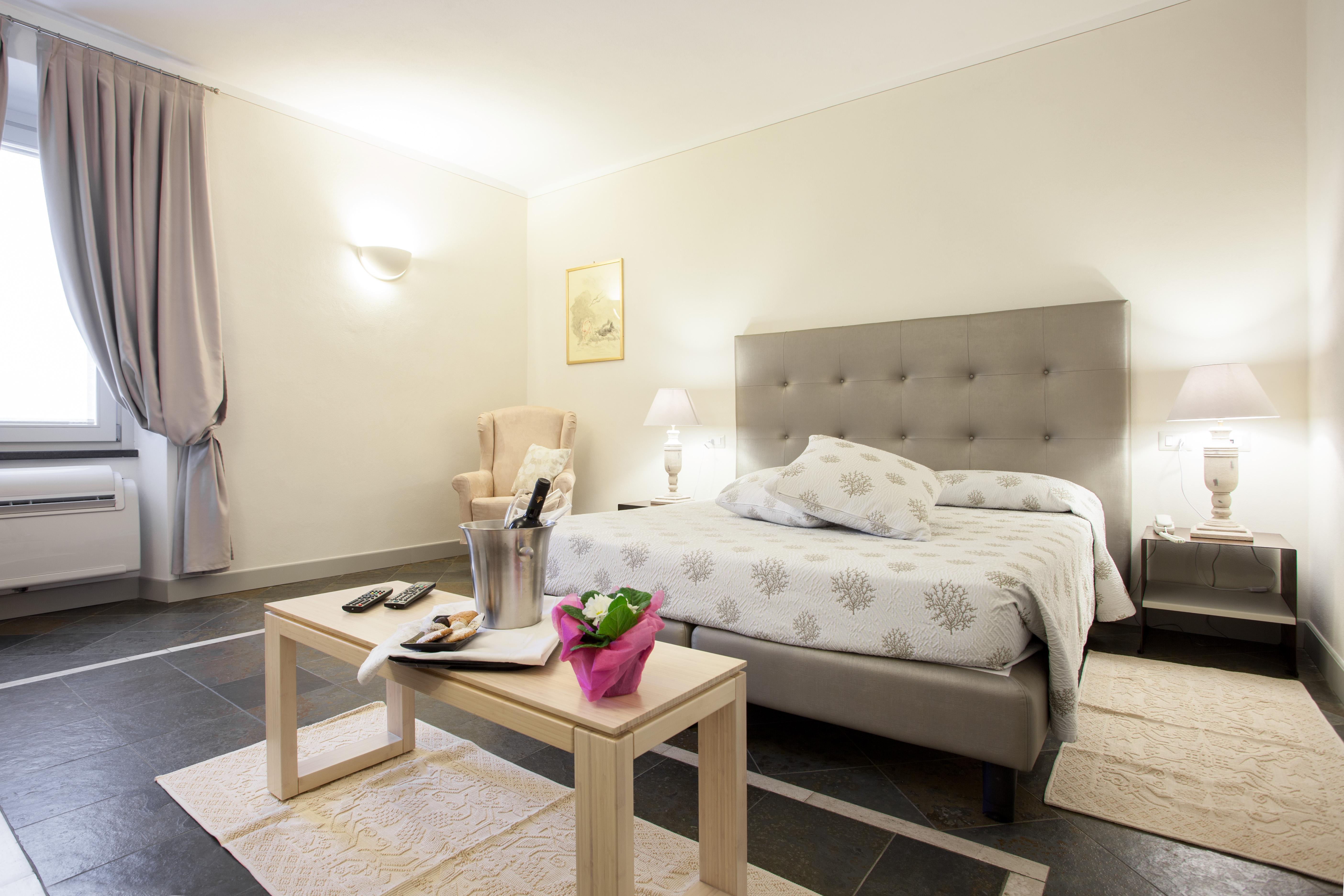 Hotel Maison Tresnuraghes Bagian luar foto