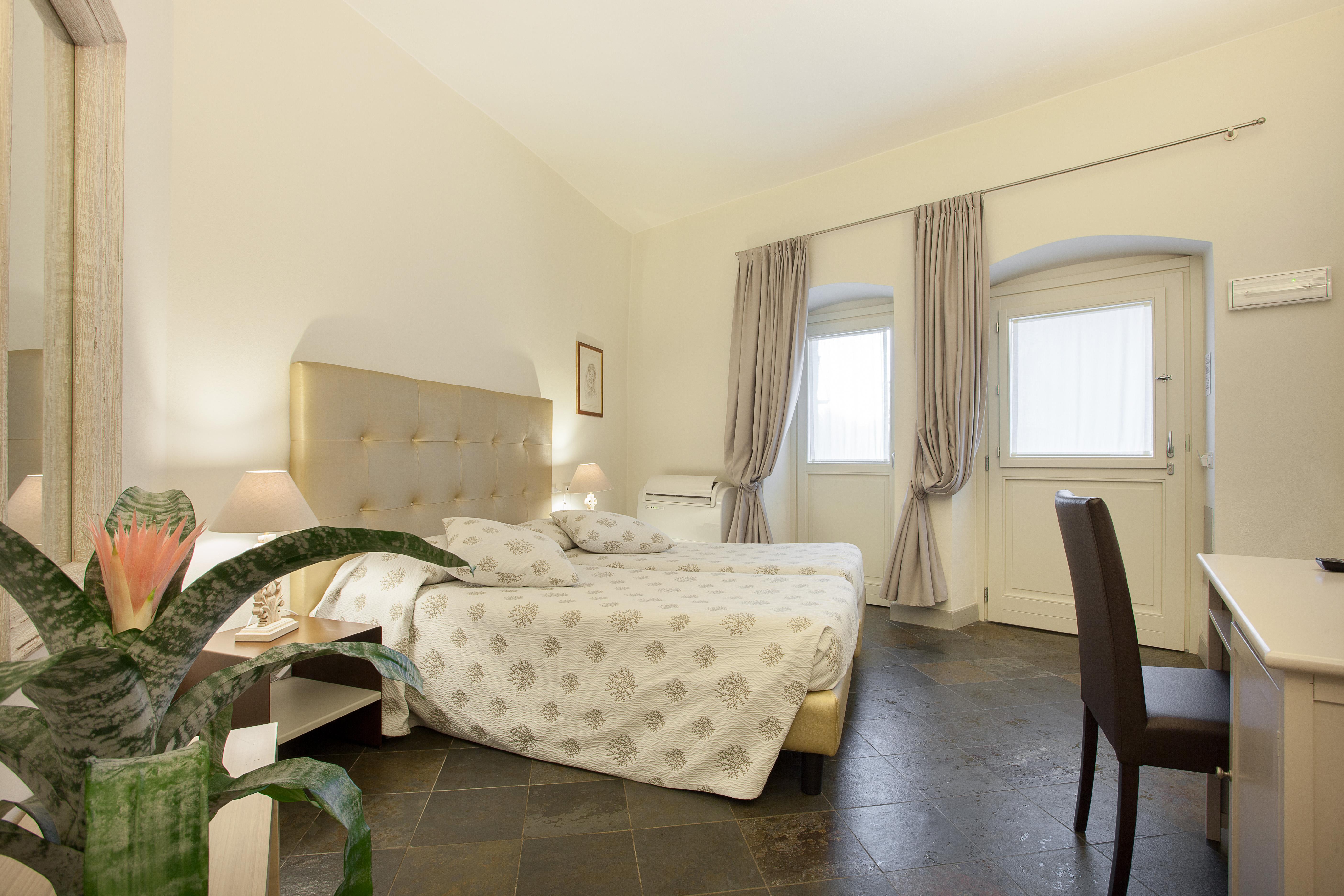 Hotel Maison Tresnuraghes Bagian luar foto