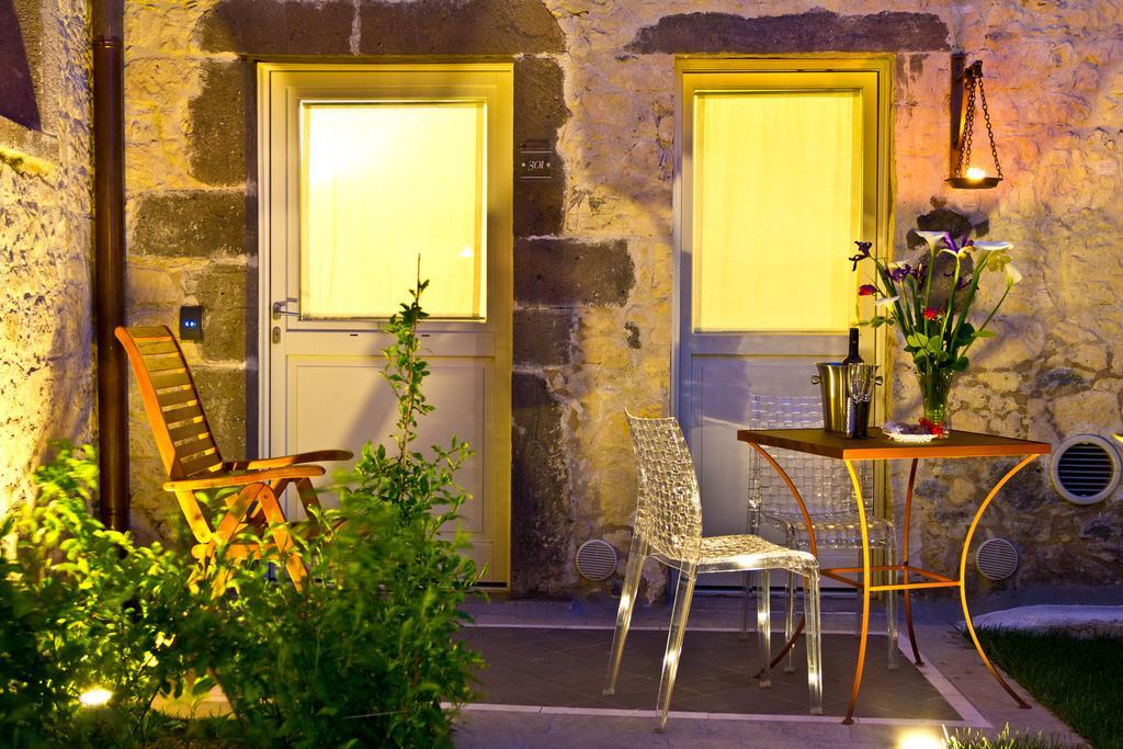 Hotel Maison Tresnuraghes Bagian luar foto